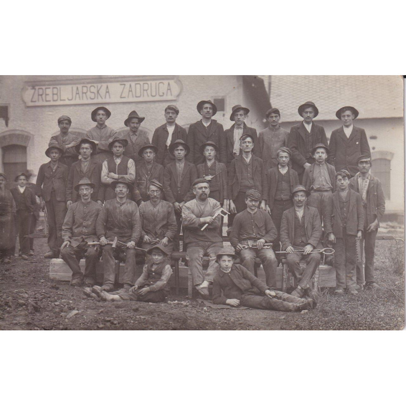 195. Razglednica - Kropa, žebljarska zadruga